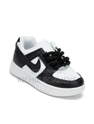 Tolders Nike Shoe Size 24