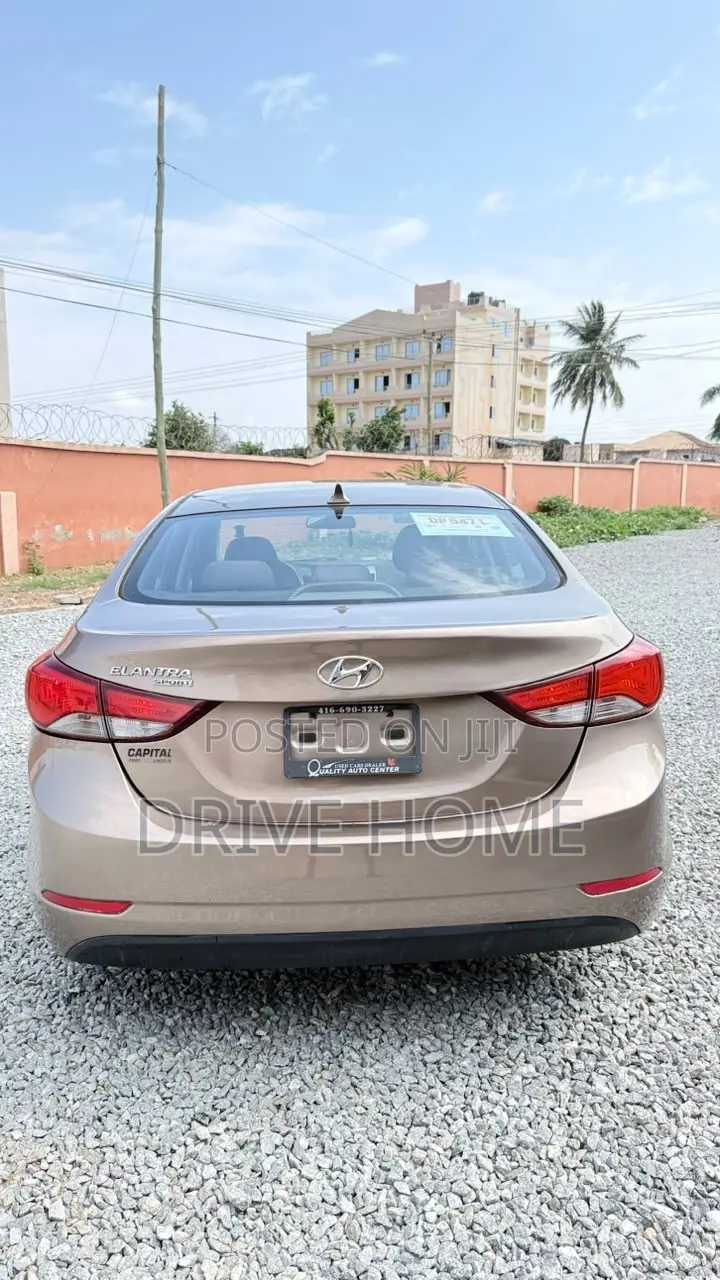 Hyundai Elantra 2015