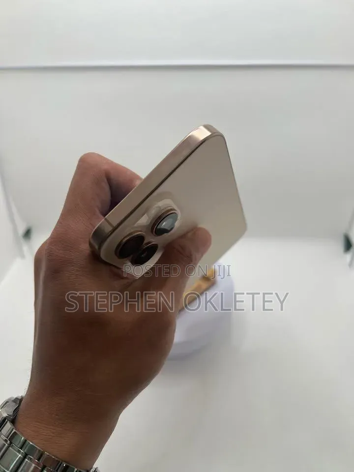 Apple iPhone 16 Pro Max 256 GB Gold