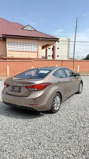 Hyundai Elantra 2015