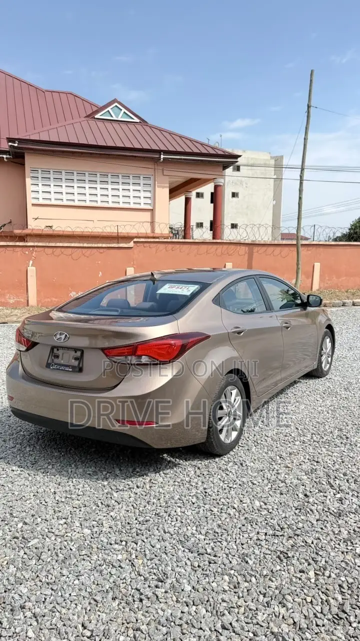 Hyundai Elantra 2015