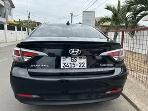 Hyundai Sonata SE 2016 Black
