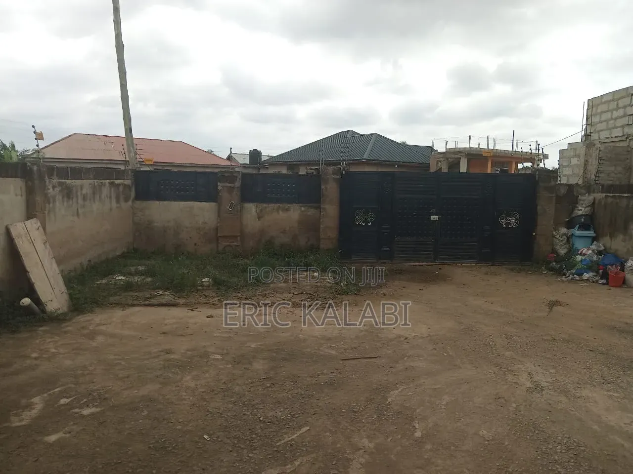 3bdrm Duplex in Amasaman for sale