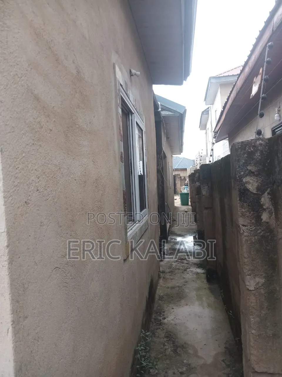 3bdrm Duplex in Amasaman for sale