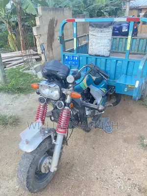 Honda NC700X 2025 Blue