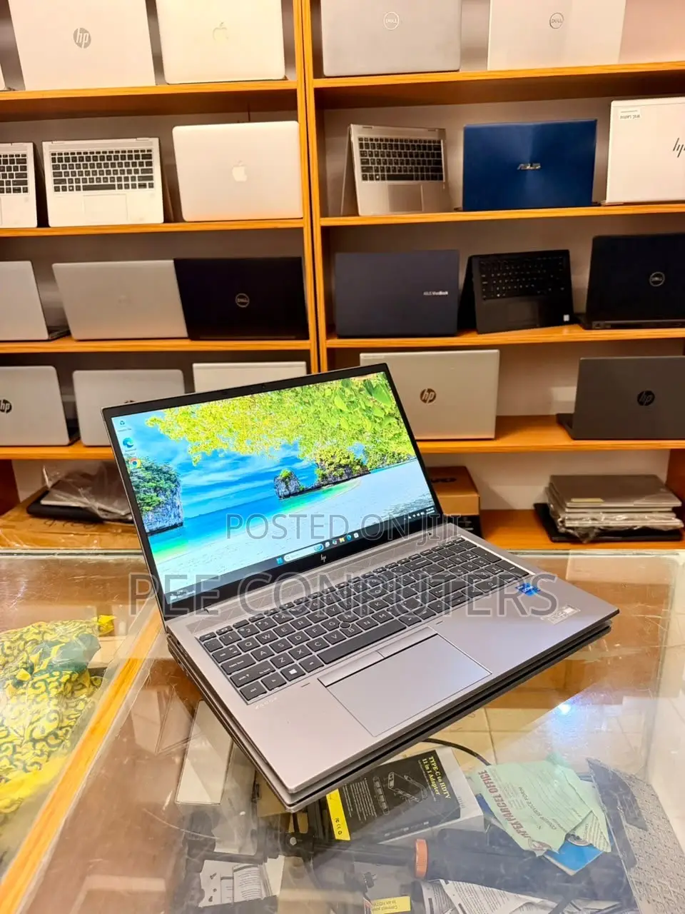 Laptop HP ZBook Firefly G8 16GB Intel Core i7 SSD 256GB