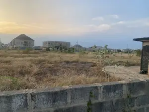 2 Full Plots of Land 100ft by 70ft Close to Castle Gate Estates