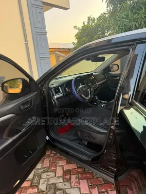 Toyota Highlander XLE 2019 Black