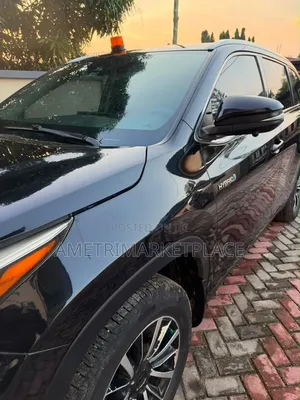 Toyota Highlander XLE 2019 Black