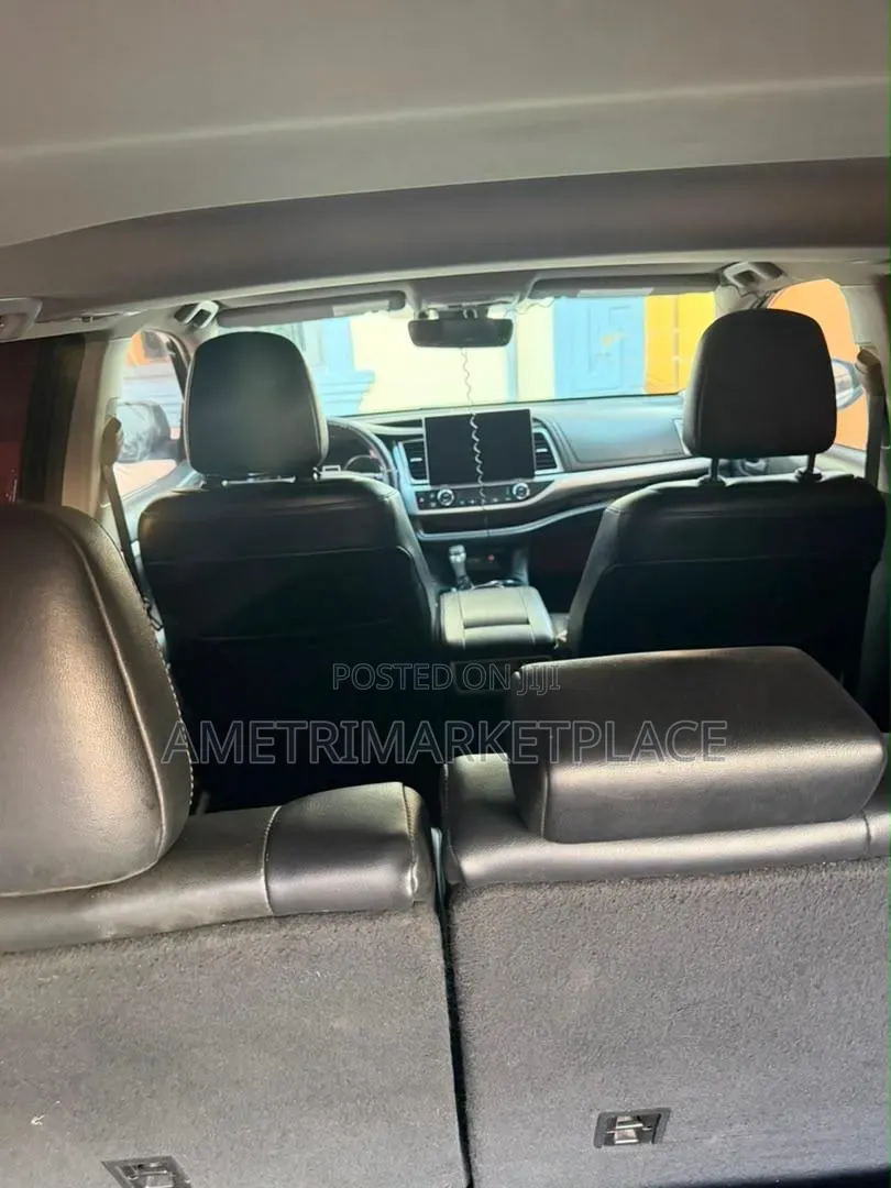 Toyota Highlander XLE 2019 Black