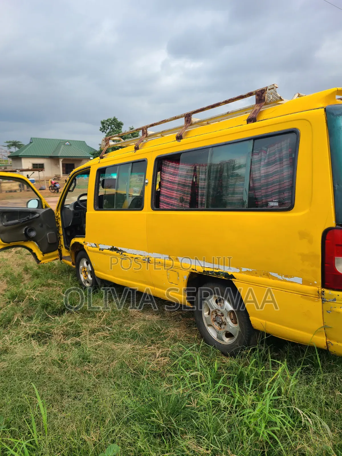 Mercedes-Benz Sprinter 2002 Yellow