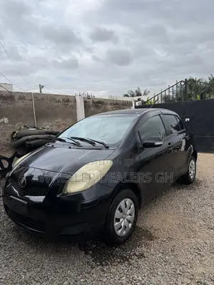 Toyota Vitz 1.3 AWD 5dr 2010 Black
