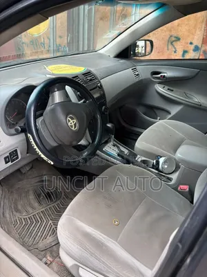 Toyota Corolla 2010 Black