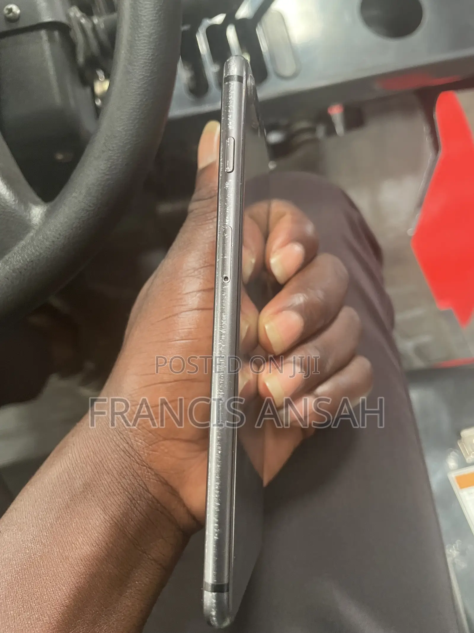 Apple iPhone 8 Plus 64 GB Black