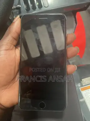 Apple iPhone 8 Plus 64 GB Black