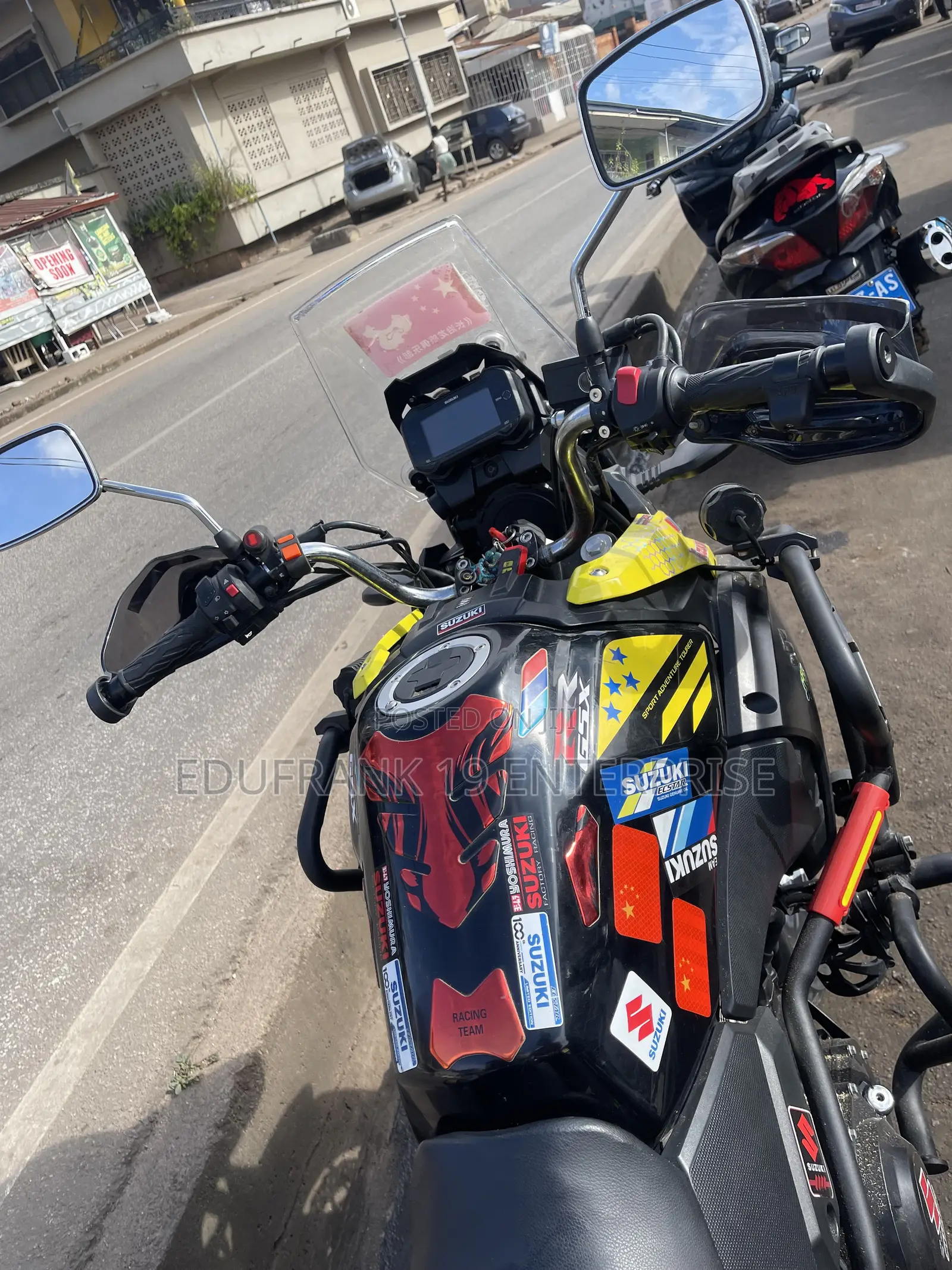 Suzuki V-Strom 2023 Black