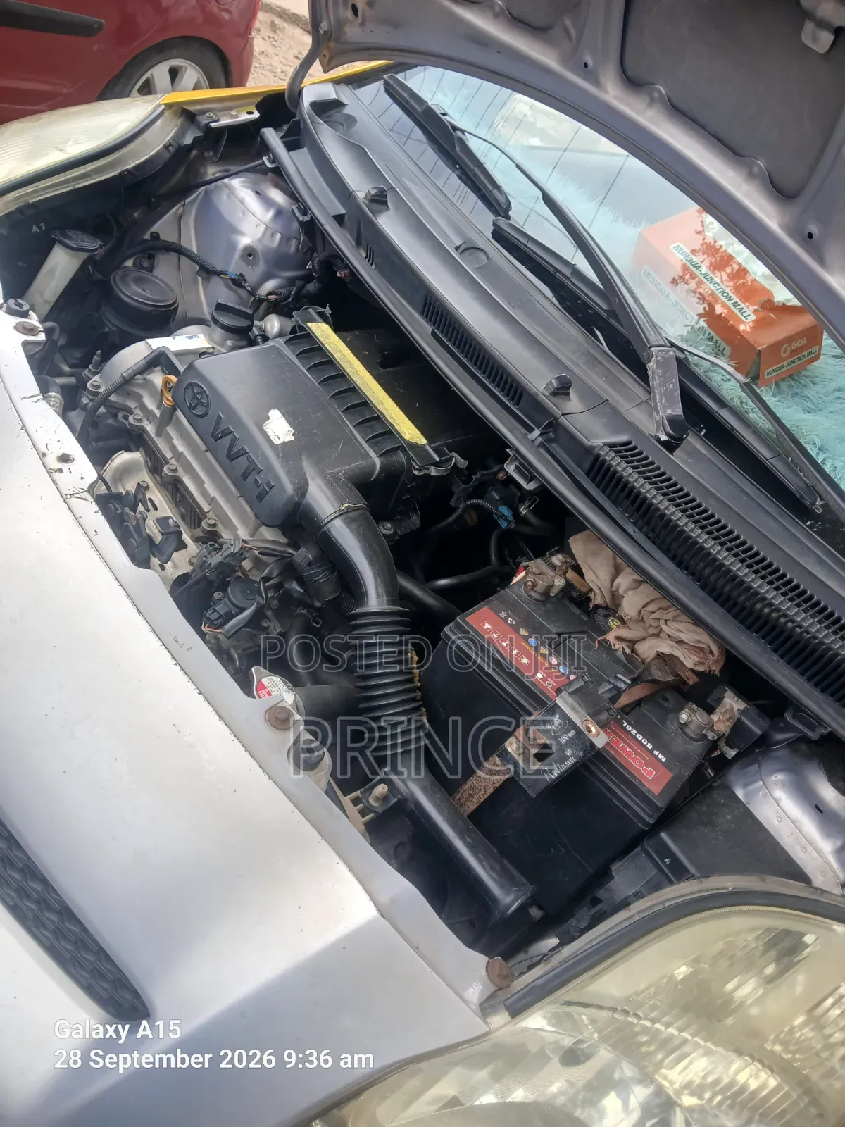 Toyota Vitz 2010 Silver