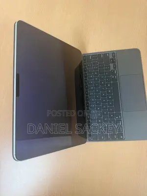 Apple iPad Pro 13 (2025) 256 GB Silver