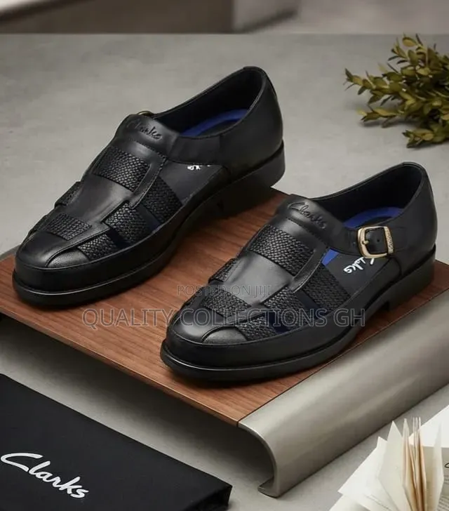 Authentic Clarks Close Toe