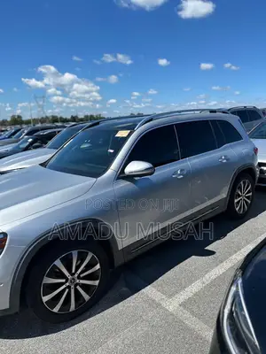 Mercedes-Benz GLB-Class GLB 250 4MATIC 2021 Silver
