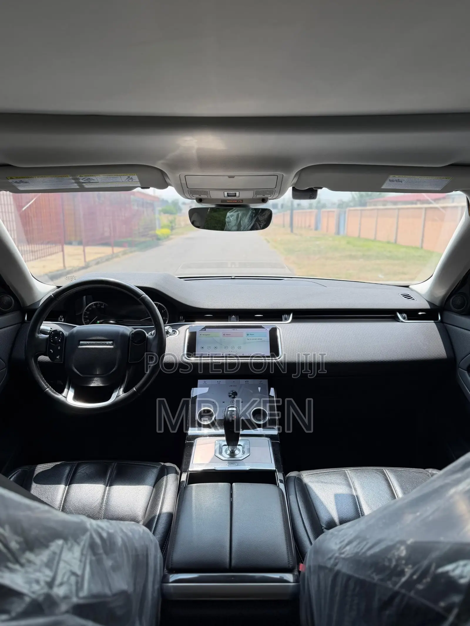Land Rover Range Rover Evoque R-Dynamic HST 2022 White