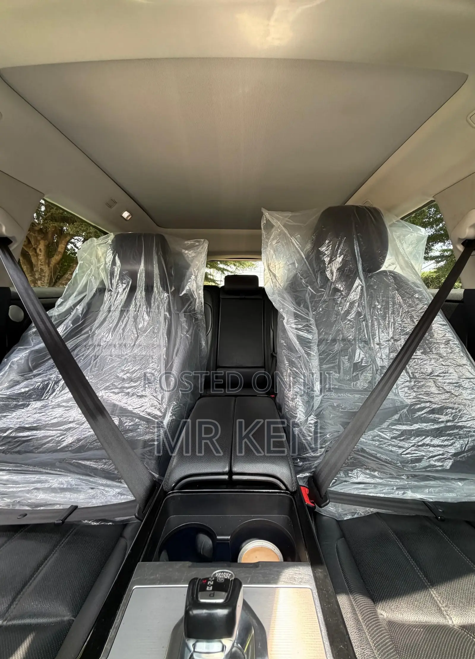 Land Rover Range Rover Evoque R-Dynamic HST 2022 White