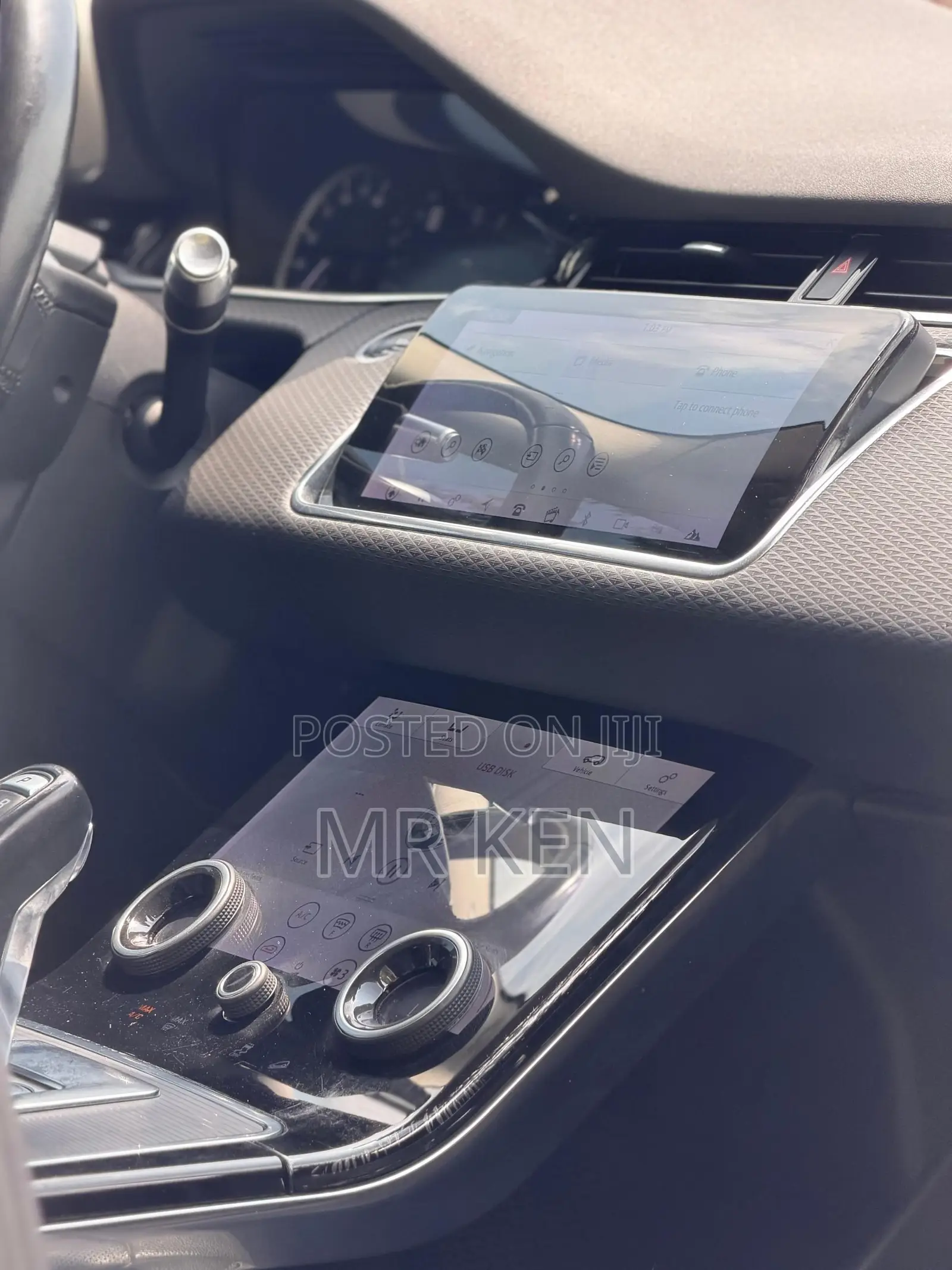 Land Rover Range Rover Evoque R-Dynamic HST 2022 White