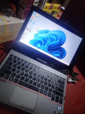 Laptop Fujitsu Lifebook A1130 8GB Intel Core i5 HDD+SSD 512GB