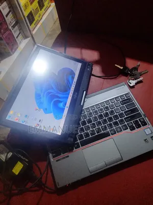 Laptop Fujitsu Lifebook A1130 8GB Intel Core i5 HDD+SSD 512GB