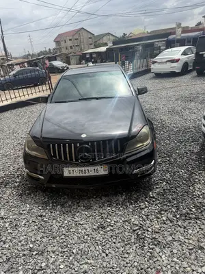 Mercedes-Benz C250 2014 Black