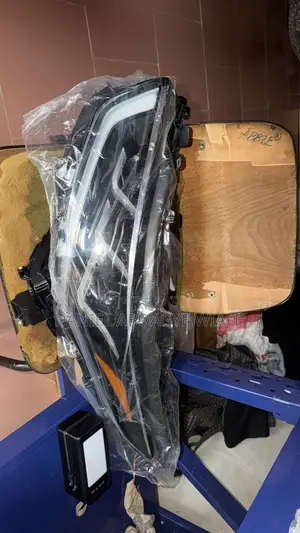 Highlander 2021 Spec Headlights