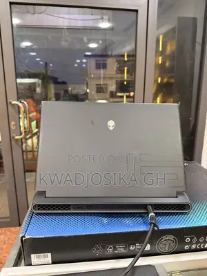Laptop Alienware M15 R7 64GB Intel Core i7 SSD 3T