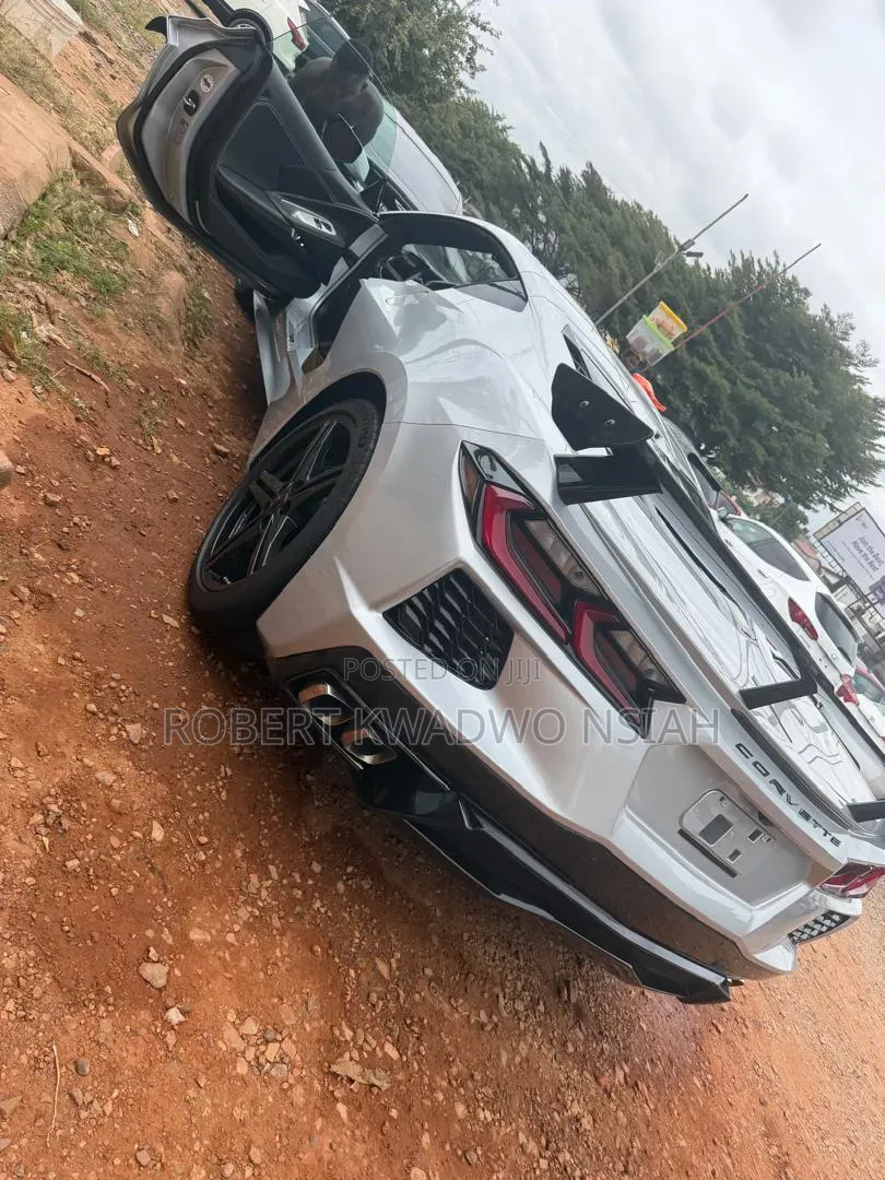 Chevrolet Corvette Stingray Coupe w/2LT 2026 Silver