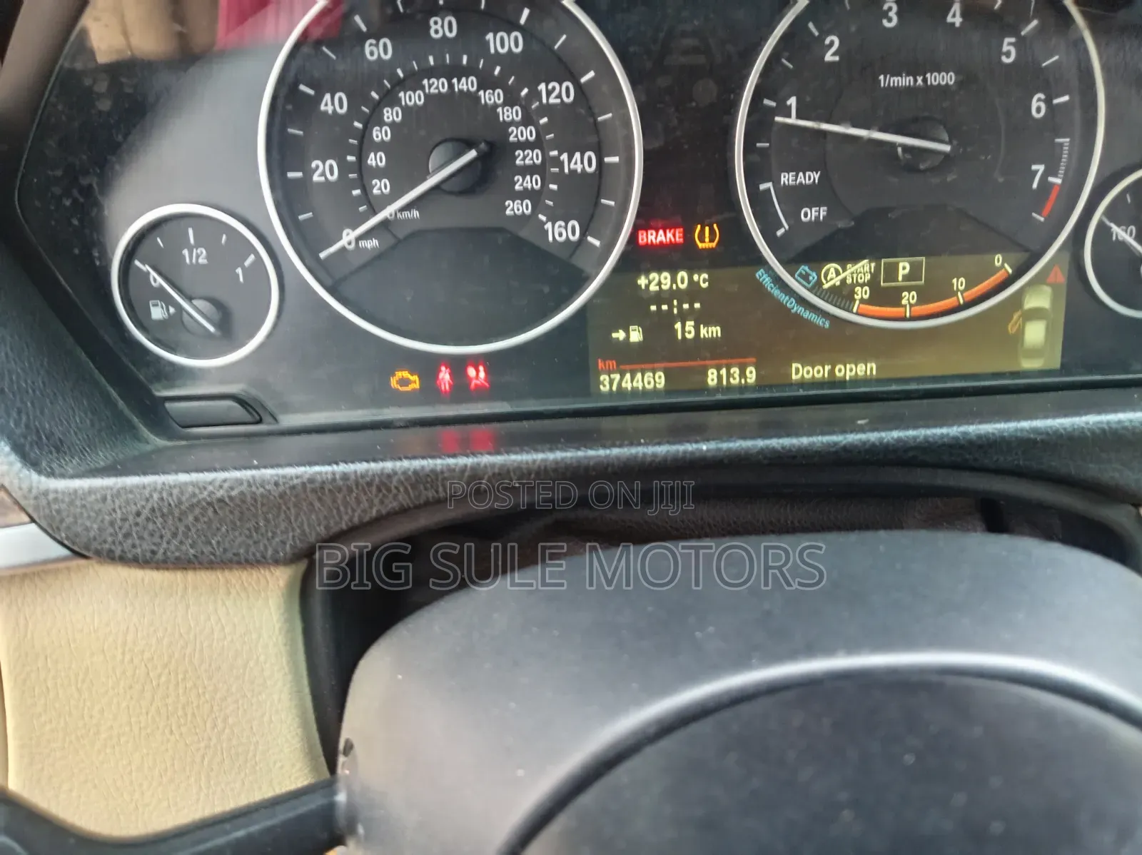 BMW 320i Sedan RWD 2013 White