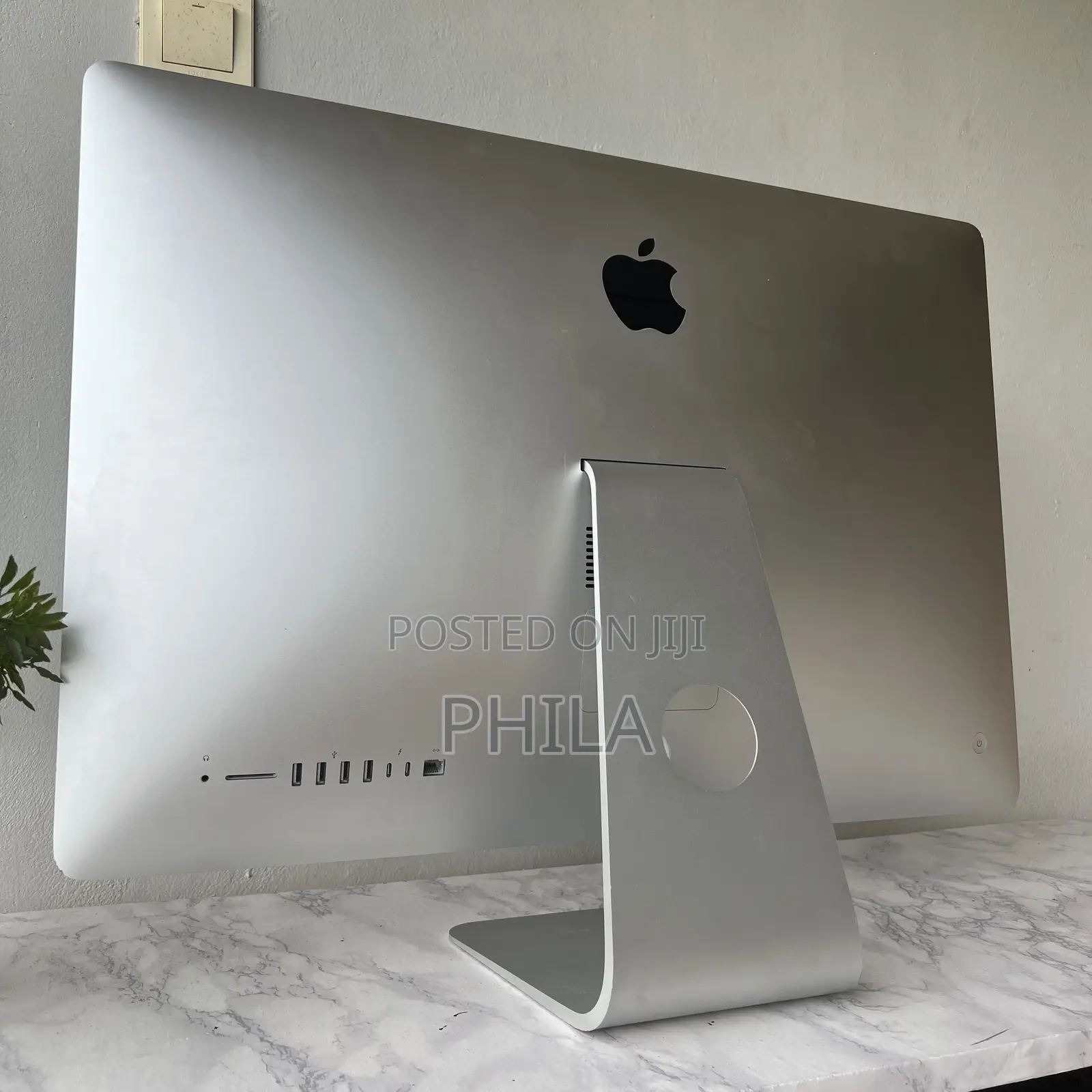 Desktop Computer Apple iMac 16GB Intel Core i5 SSD 256GB