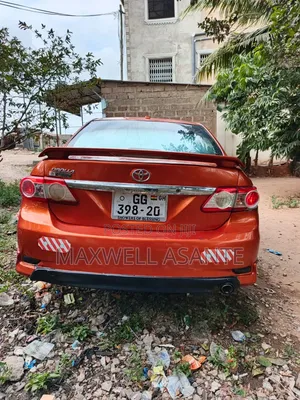 Toyota Corolla S 4dr Sedan (1.8L 4cyl 4A) 2013 Orange