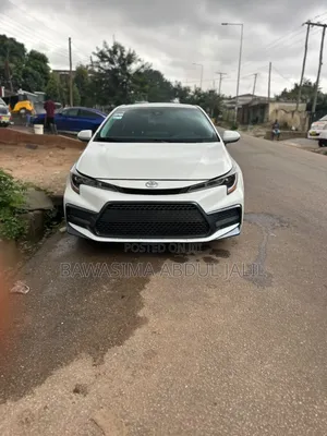 Toyota Corolla SE 2020 White
