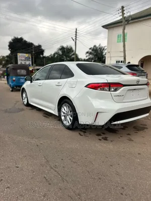 Toyota Corolla SE 2020 White