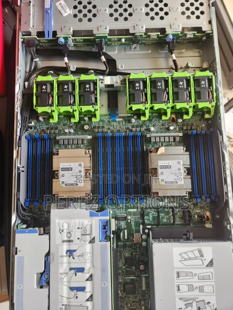 Cisco UCS C220 M5 Rack Server