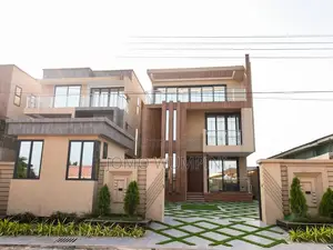 5bdrm Apartment in Accra Metropolitan for sale