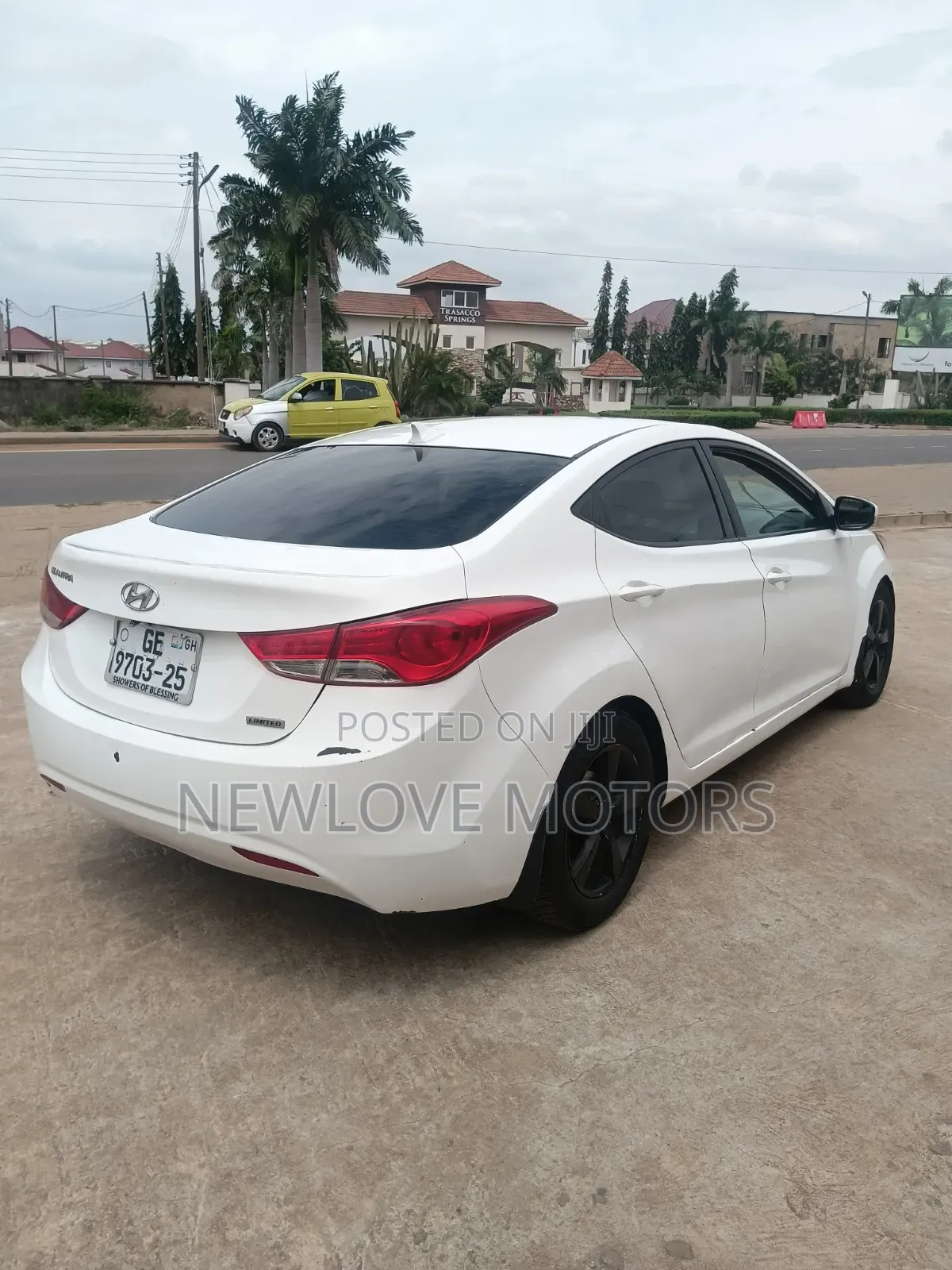 Hyundai Elantra Limited Sedan FWD (1.8L 4cyl 6A) 2013 White