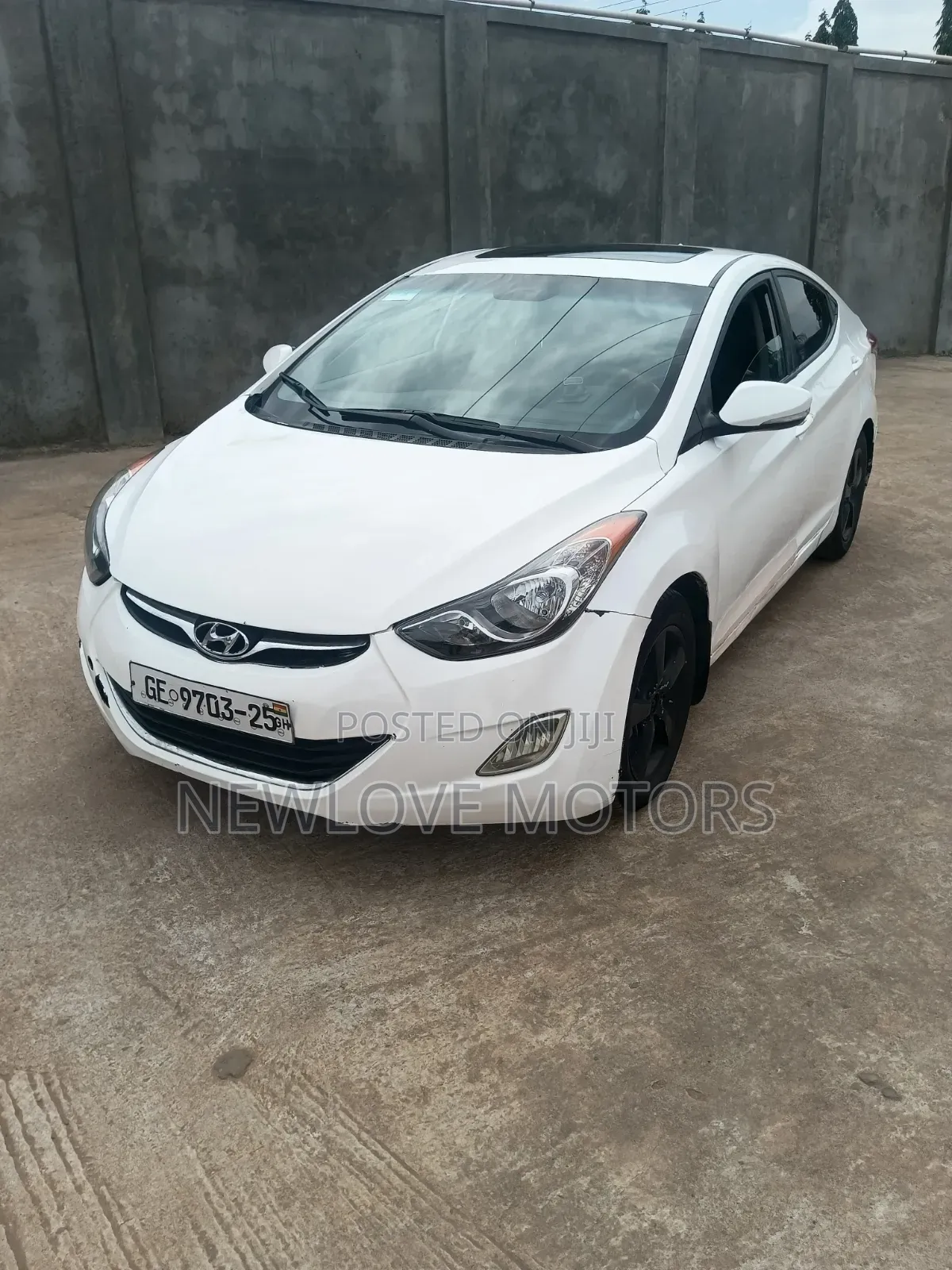 Hyundai Elantra Limited Sedan FWD (1.8L 4cyl 6A) 2013 White