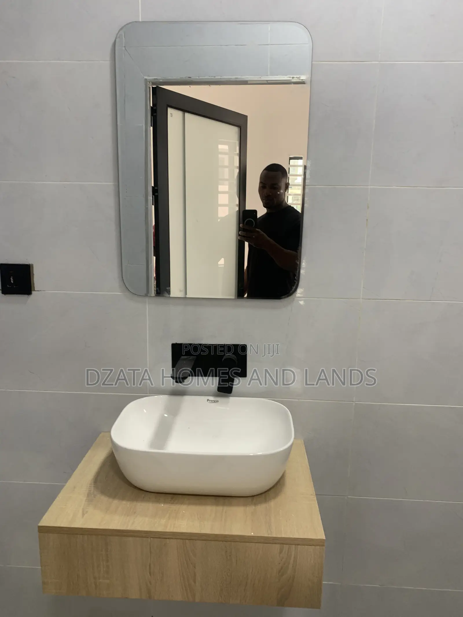3bdrm House in Manet, Spintex for rent