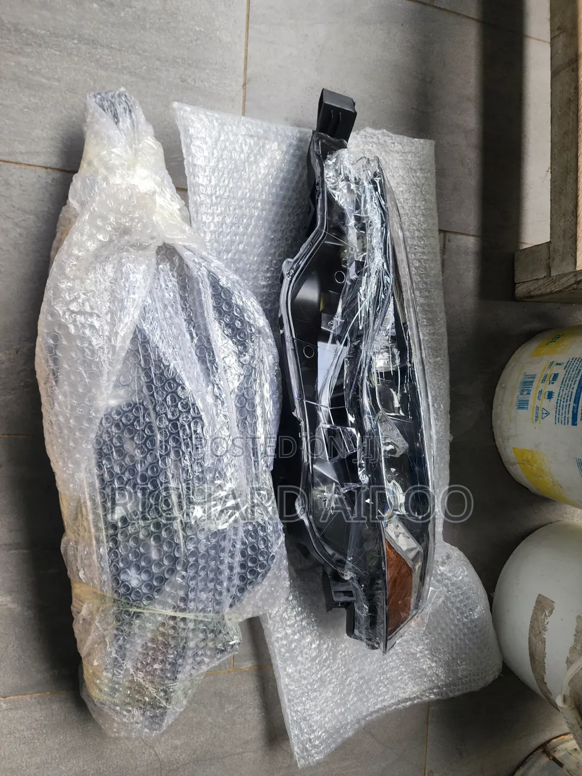 Toyota Corolla 2018 Headlight Sports Available