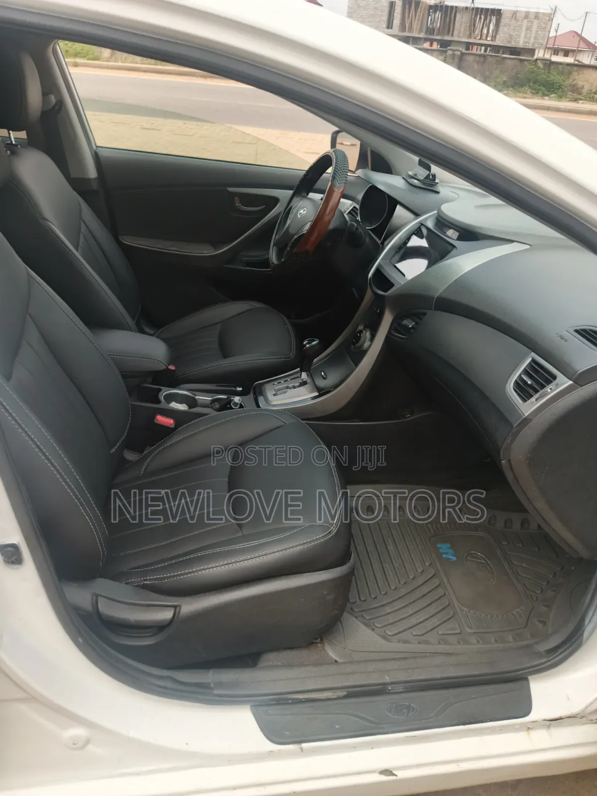 Hyundai Elantra Limited Sedan FWD (1.8L 4cyl 6A) 2013 White