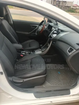 Hyundai Elantra Limited Sedan FWD (1.8L 4cyl 6A) 2013 White
