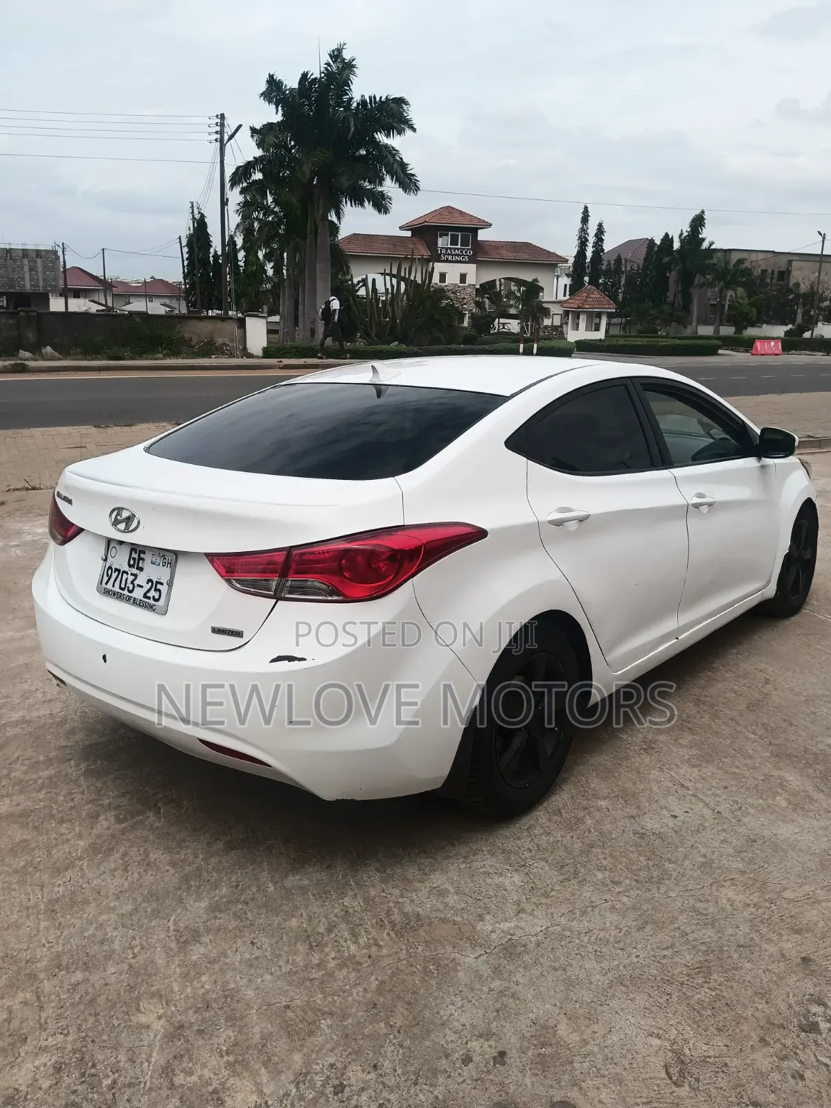 Hyundai Elantra Limited Sedan FWD (1.8L 4cyl 6A) 2013 White