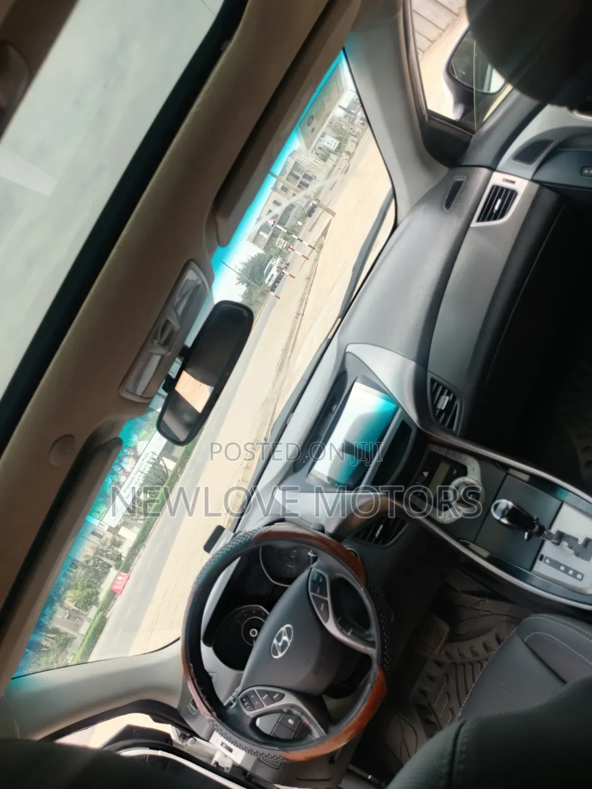 Hyundai Elantra Limited Sedan FWD (1.8L 4cyl 6A) 2013 White