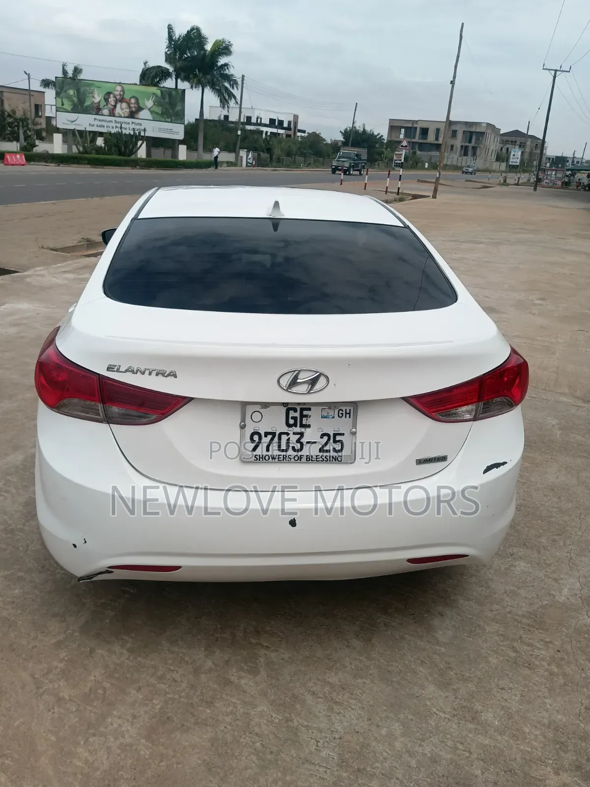Hyundai Elantra Limited Sedan FWD (1.8L 4cyl 6A) 2013 White