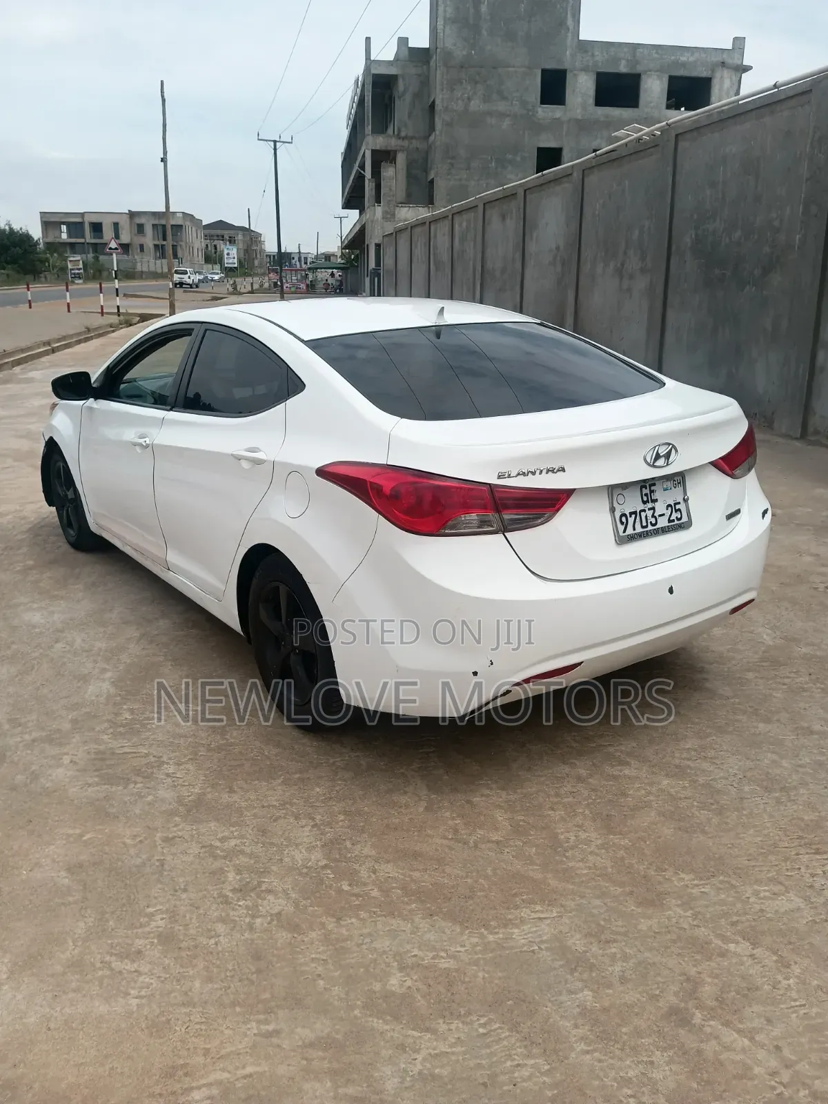 Hyundai Elantra Limited Sedan FWD (1.8L 4cyl 6A) 2013 White
